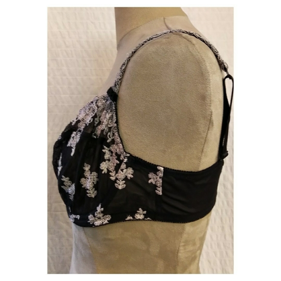 Piege Floral Embroidered Bra - Picture 3 of 4